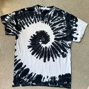 Little High Little Low Teen Spirit Tee Size Small